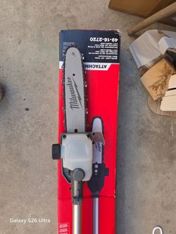 Milwaukee QUIK-LOK 10" Pole Saw Attachment