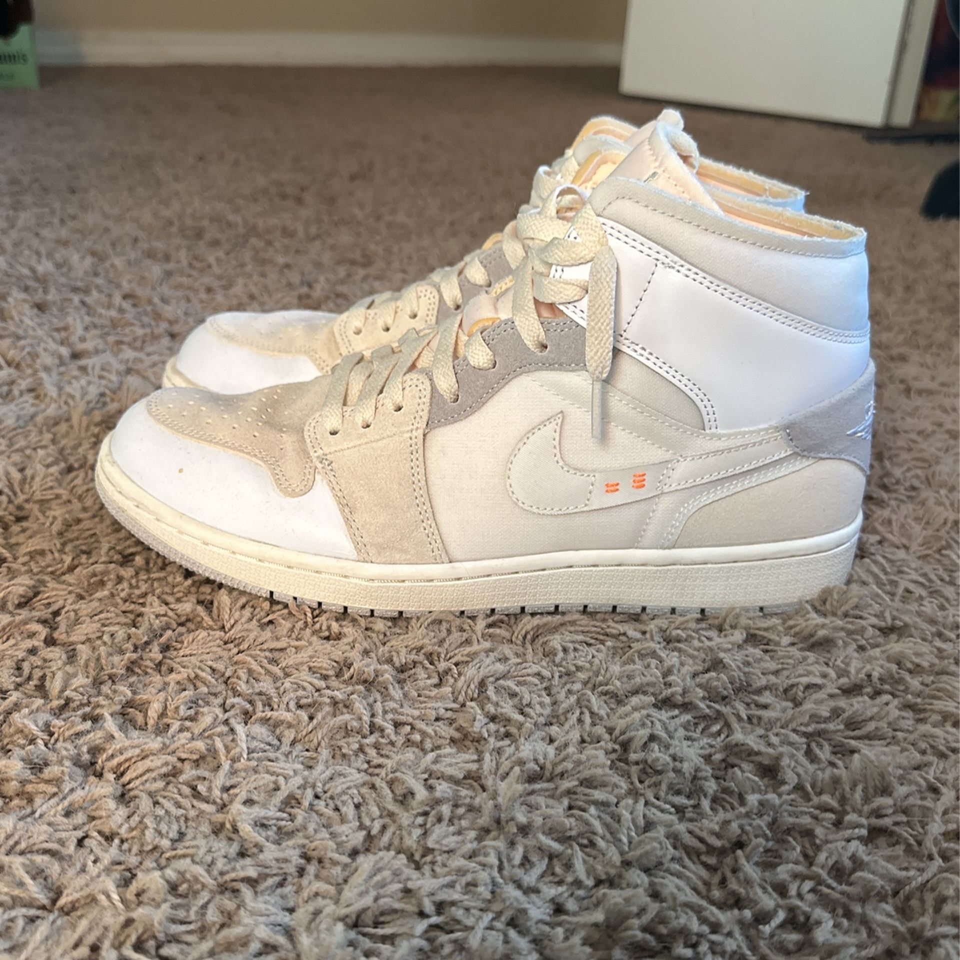 Jordan 1 mid “inside out”