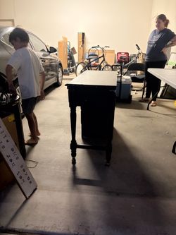 Free desk