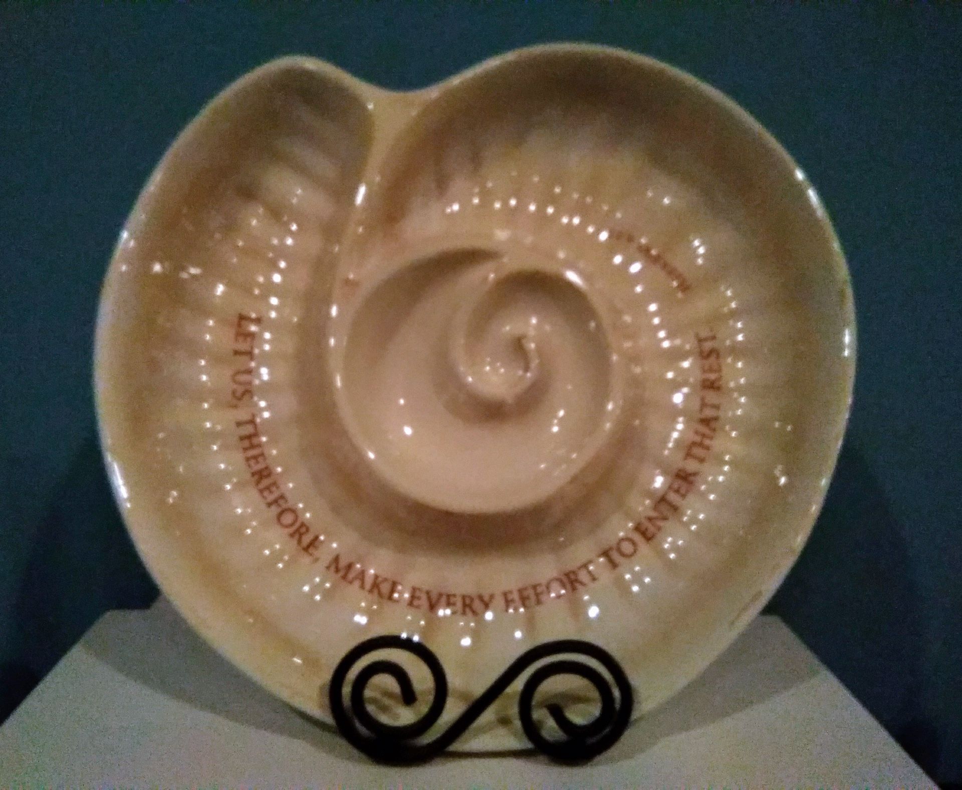 Reduced!! New "Faith At Home" Large Thick Nautilus Dish