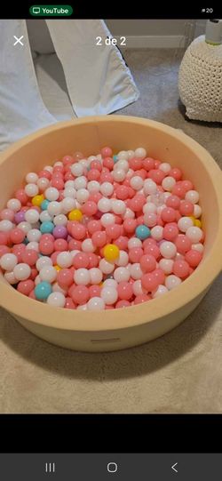 Kids Foam Ball Pit with Balls