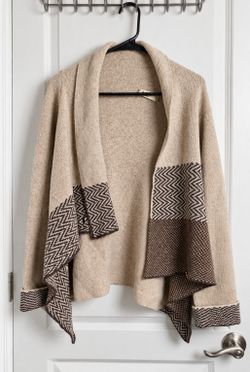 https://offerup.com/redirect/?o=QS5JRA==.A Made in Italy Wool Blend Draped Cardigan Sweater Size M