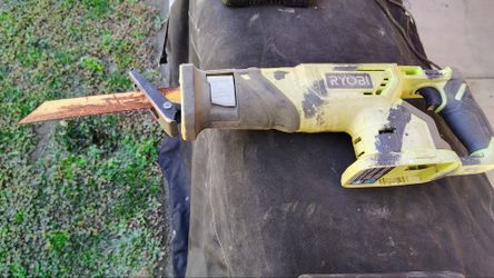 Sawzall electric saw missing battery