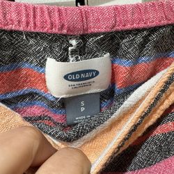 Woman short outfit old navy