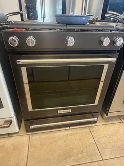 Kitchen aid gas range