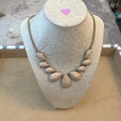 Necklace Tan Color Large Beads With Gold Pleated Chain And Adjustable Length 