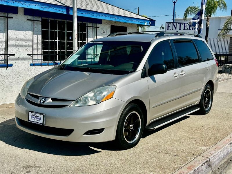 2007 TOYOTA SIENNA