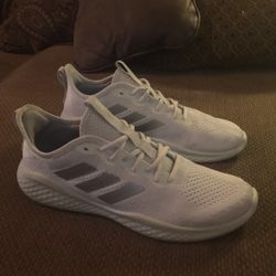 Adidas Fluid Flow Women’s Size 11 Metallic Aluminum  Colorway 9.5/10 Condition. 45 Obo!