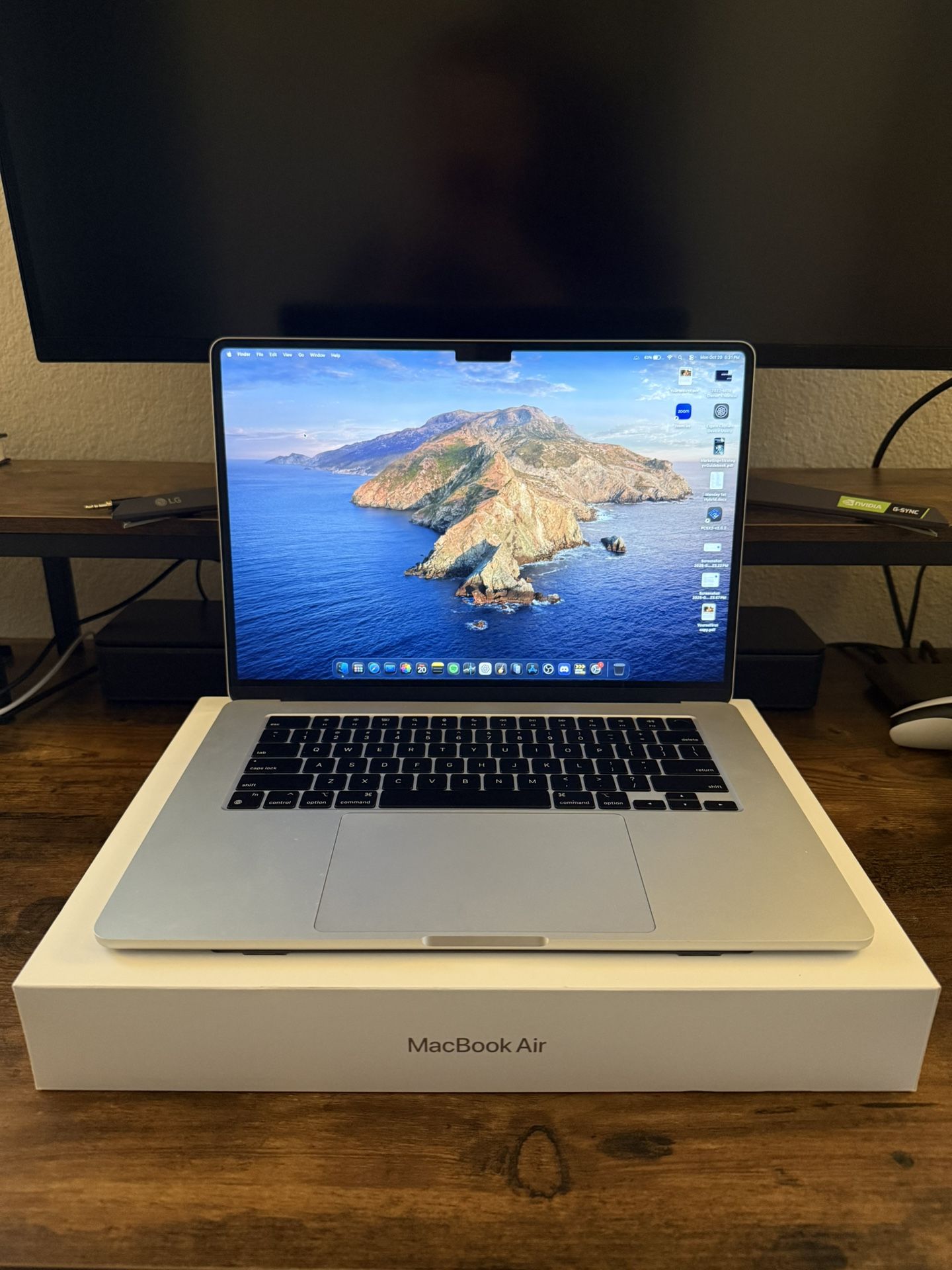 MacBook Air M3 2024