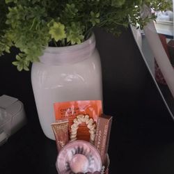 Mini Valentines Day Basket 