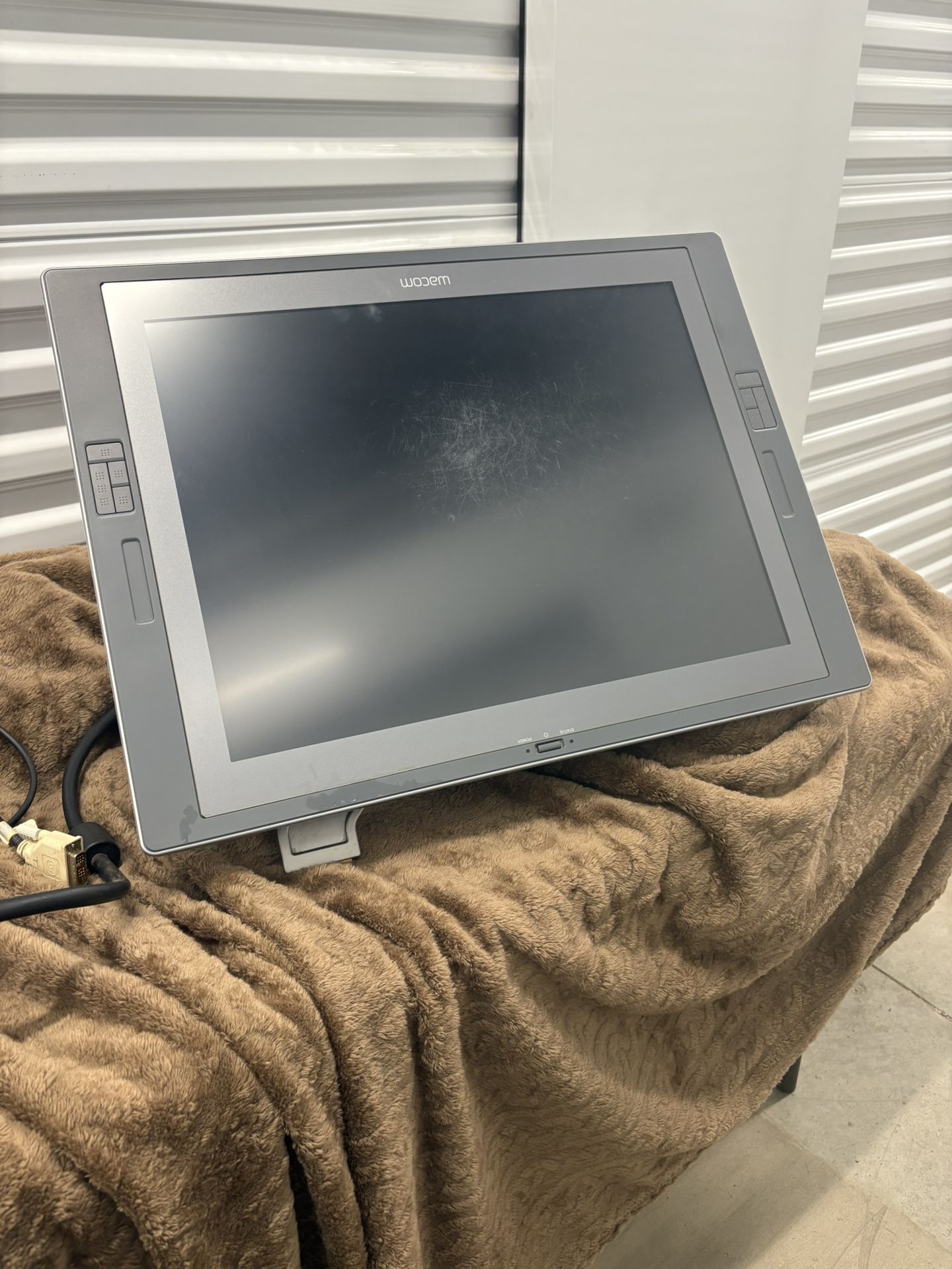 Wacom Cintiq 21UX LCD Tablet