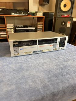 Vintage JVC KD-W5 Stereo Double Cassette Deck (1980s Classic)