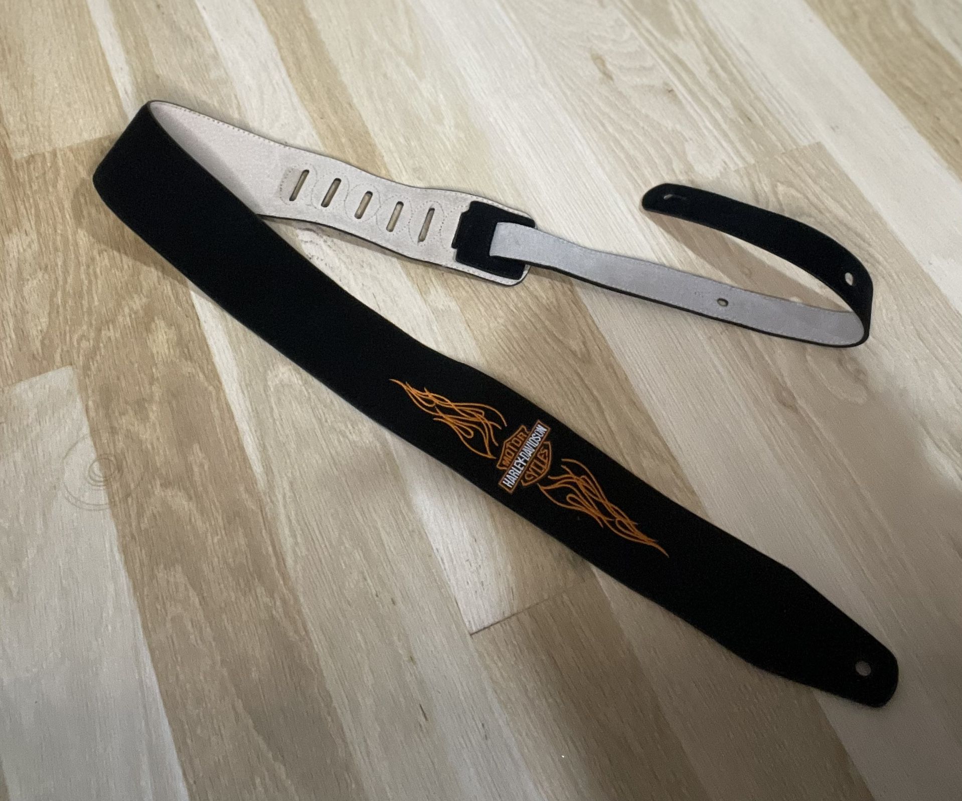 Adjustable Harley Davidson Leather Guitar Strap With Embroidered Harley Logo. Black/Orange. -NEW! Never Used AMAZING!!