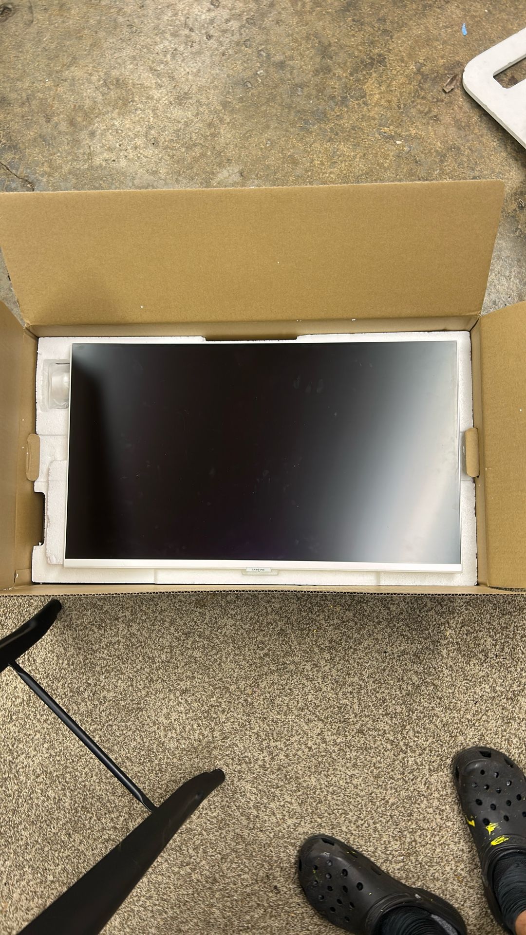 32 Inch Samsung Monitor