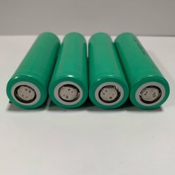 4 Pieces Of Samsung 18650 Lithium Ion Battery 18650-25R New Flat Top