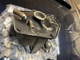 2002-2007 Subaru coolant expansion tank