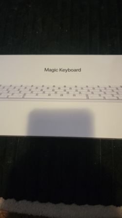 Apple Magic KEYBOARD.  Silver