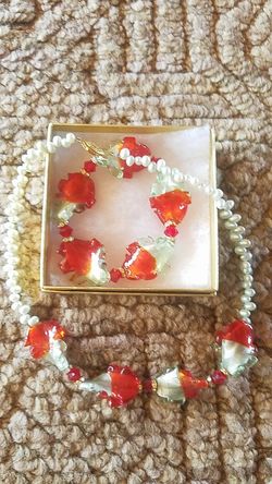Necklace & bracelet glass beads
