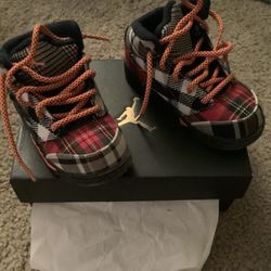 Jordan Retro 5 Plaid size 8C Toddler