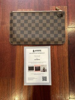 Louis Vuitton Pouch (firm price & has wear/tear)