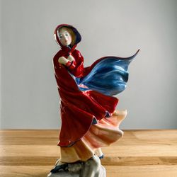 Royal Doulton Figurine, May 1989 Special Edition 