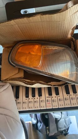 Toyota Camry 1(contact info removed) Headlight Assembly Replacement