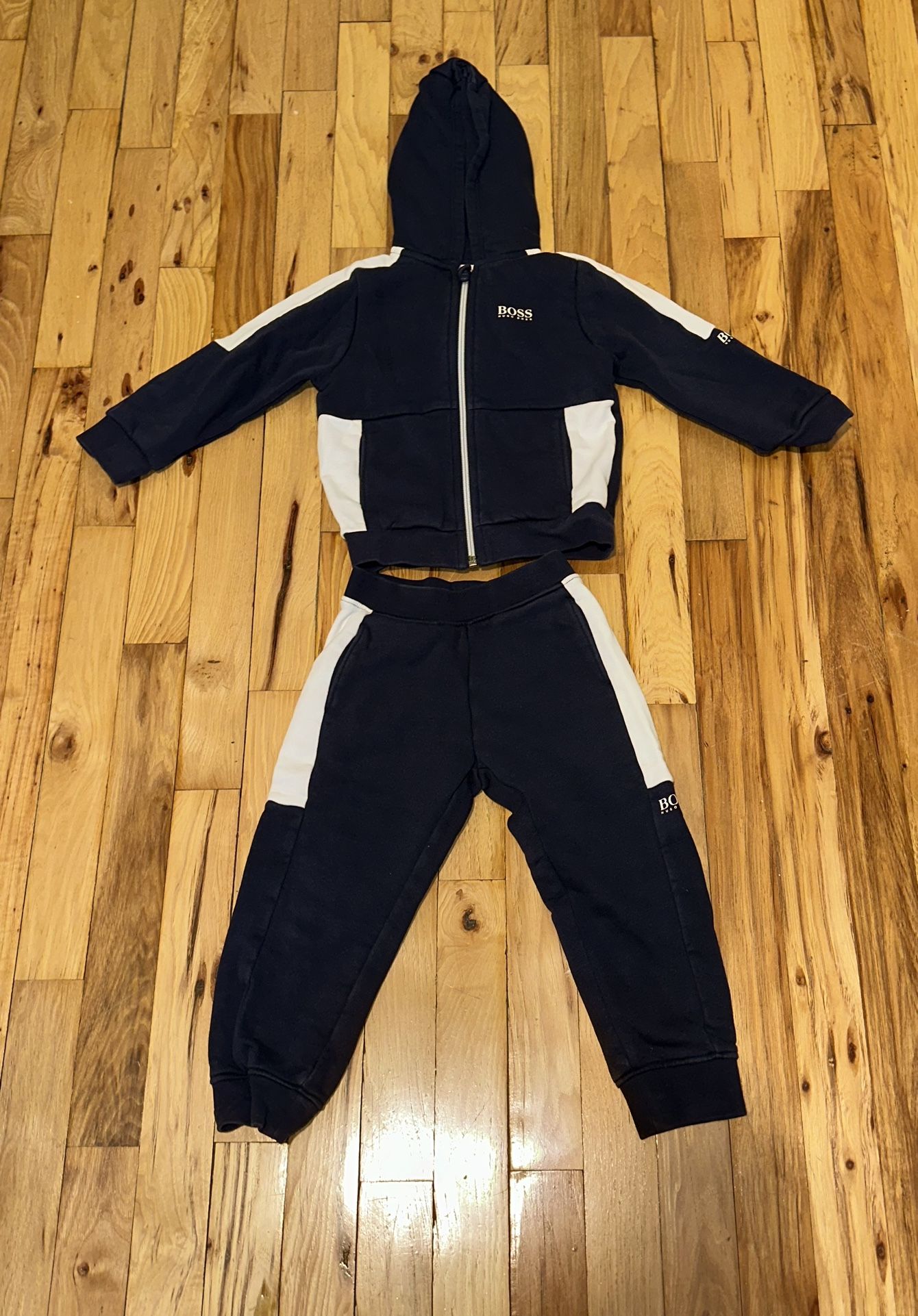 Like New - Hugo Boss set Boys -Sz.3