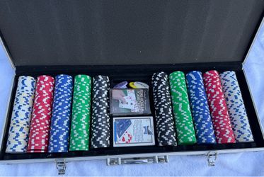 Poker Chip Set 500 (497) Chips, Cards, Dice, Metal Case
