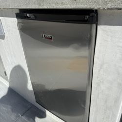 Stainless Steel Mini Fridge 