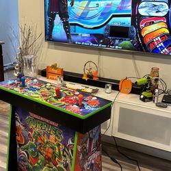 Arcade Pedestal 4 Player with 10,000 games, plug n play