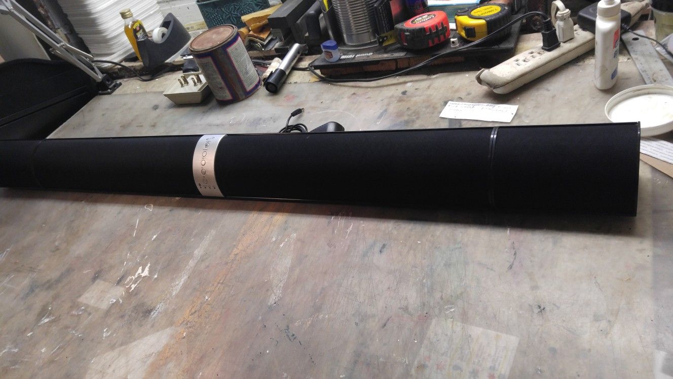 iLive SOUNDBAR. iTB474B. 47" long. Bluetooth.