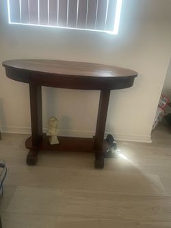 Wood entry table