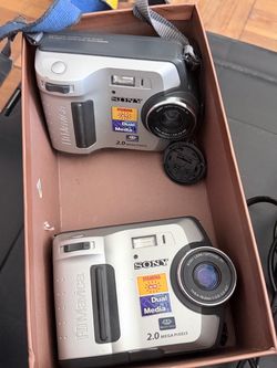 Sony Mavica MVC-FD200 2.0MP.