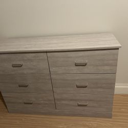 6- Drawer Dresser 