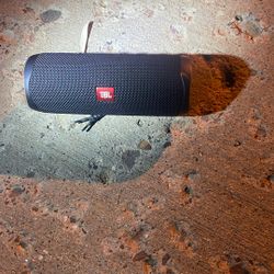 JBL Flip 5