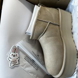 UGG Classic Ultra Mini Platform Women's Ankle Boots - Driftwood, Women’s 6