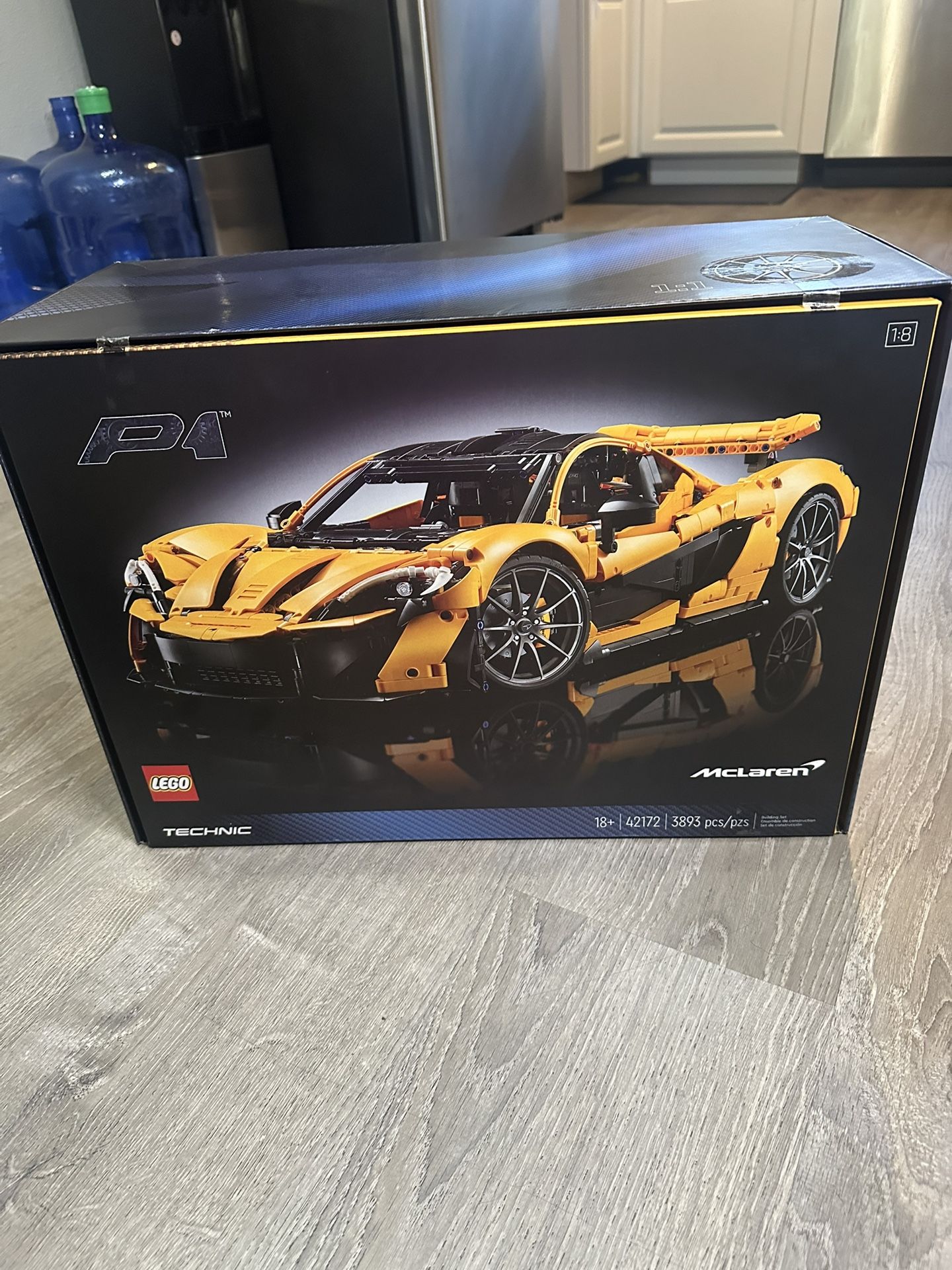 FATHERS DAY SALE!!!! BRAND NEW LEGO McLaren