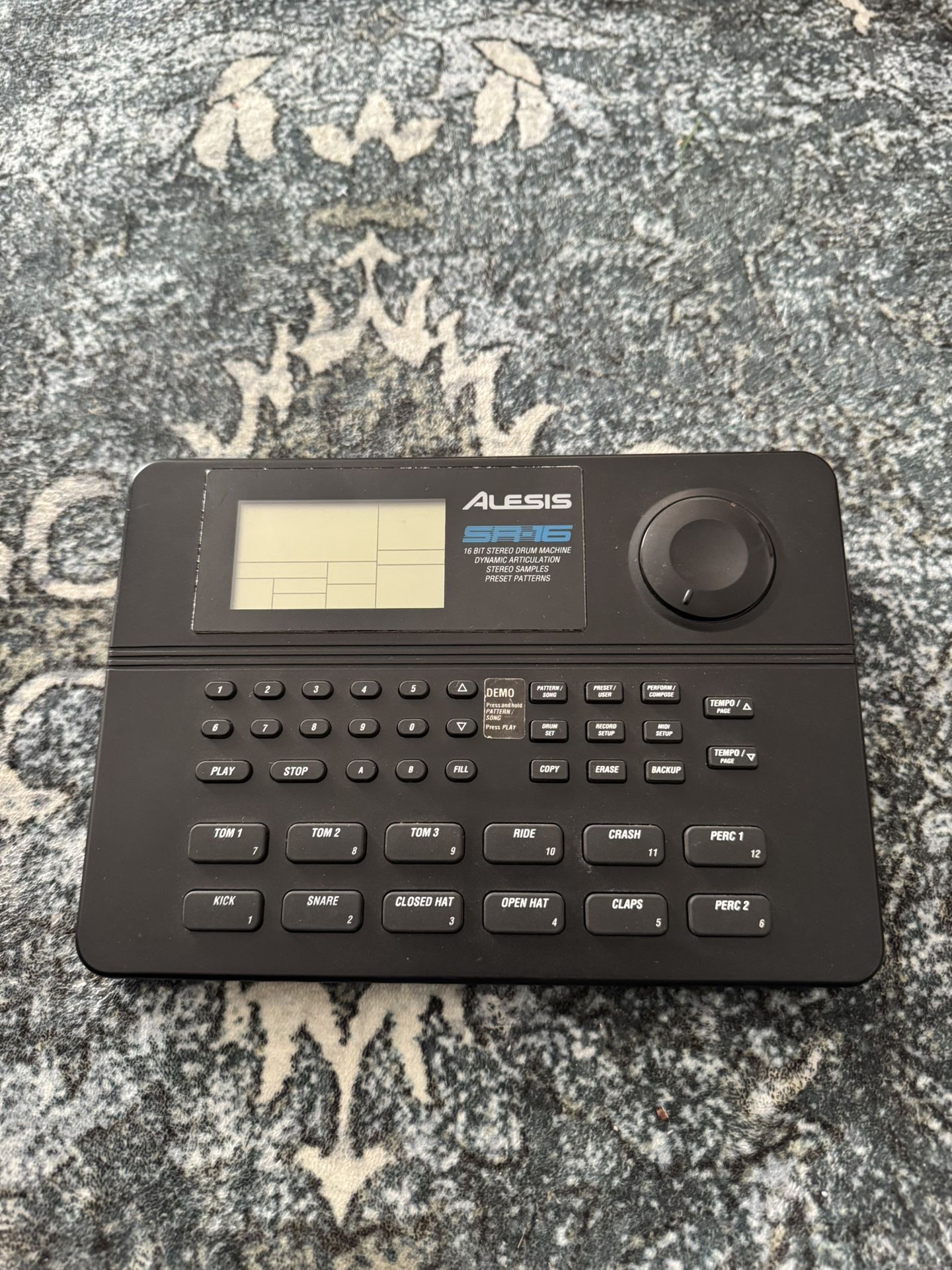 Alesia SR-16 Drum machine