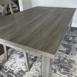 Dining Table With Four Chairs 