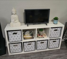 IKEA Kallax 8-Cube Shelf Unit with 6 Geometric Baskets