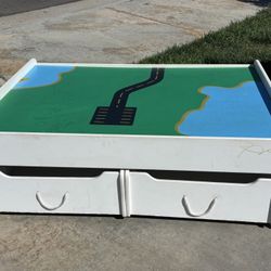 Kids Play Table