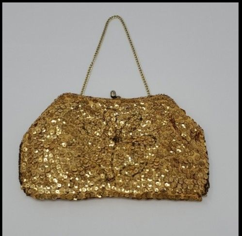 La Regale Vintage Gold-Colored Sequin & Beaded Wristlet