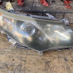 2012,2013,2014 Toyota Camry Right Side Headlight
