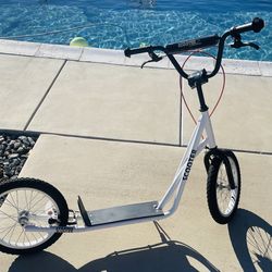 Youth scooter - $45- adjustable handlebars