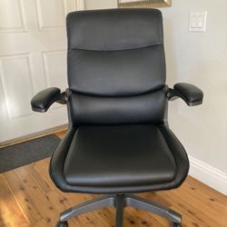 Office black chair Costco