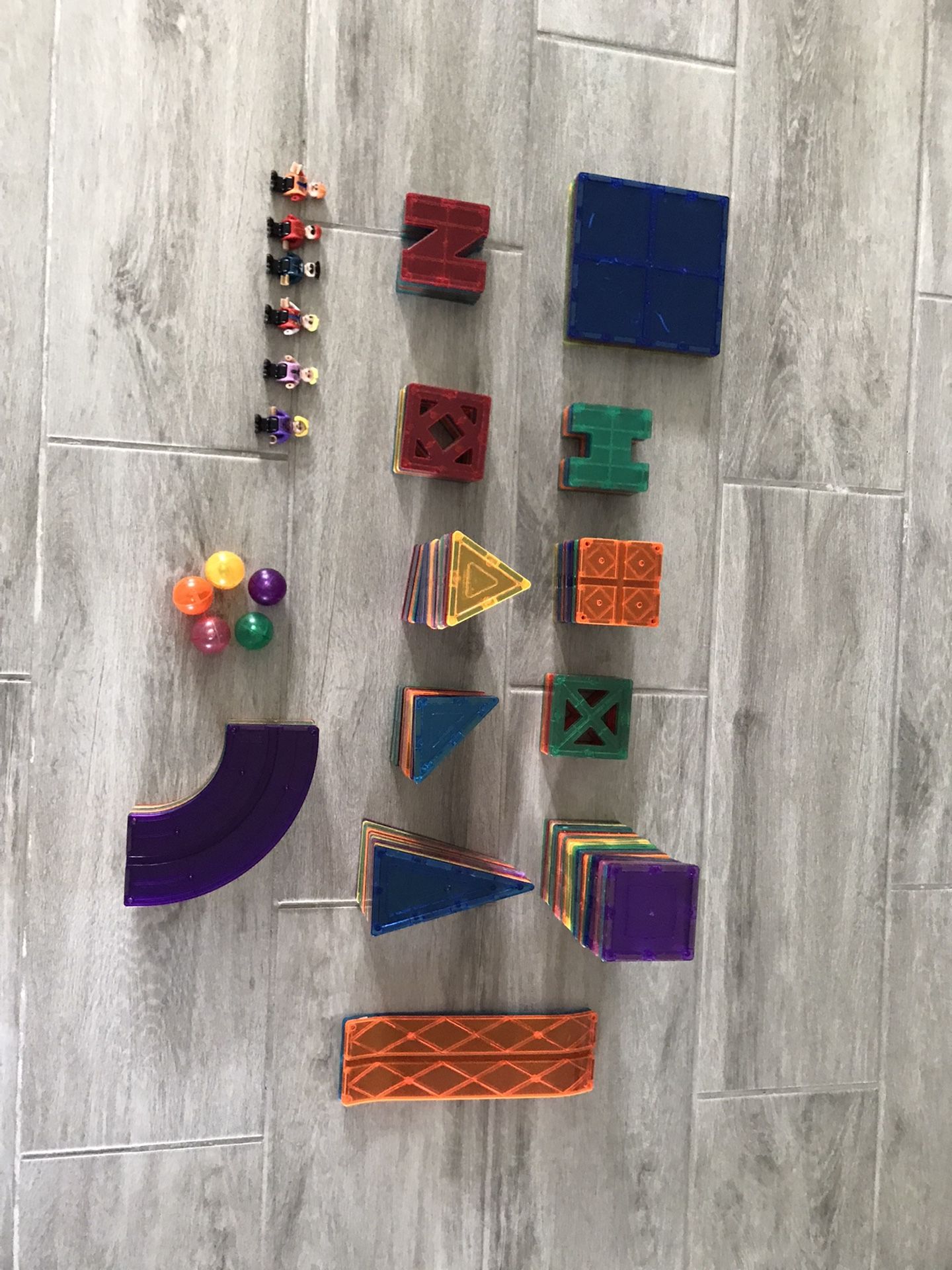 Magnetic Tiles
