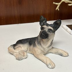 Vintage Home interiors and gifts German Shepherd Dog Figure