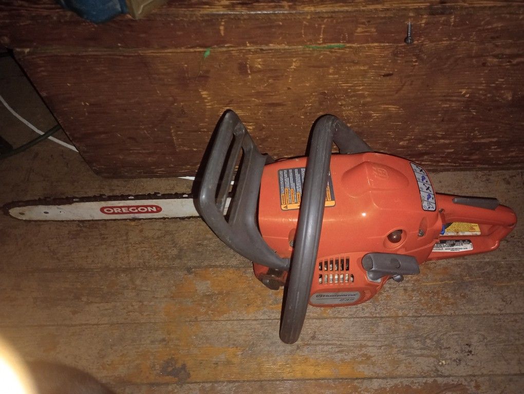 Husqvarna Chainsaw