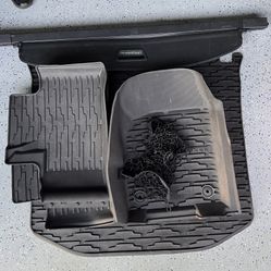 Jeep Car Liners And Trunk Cover