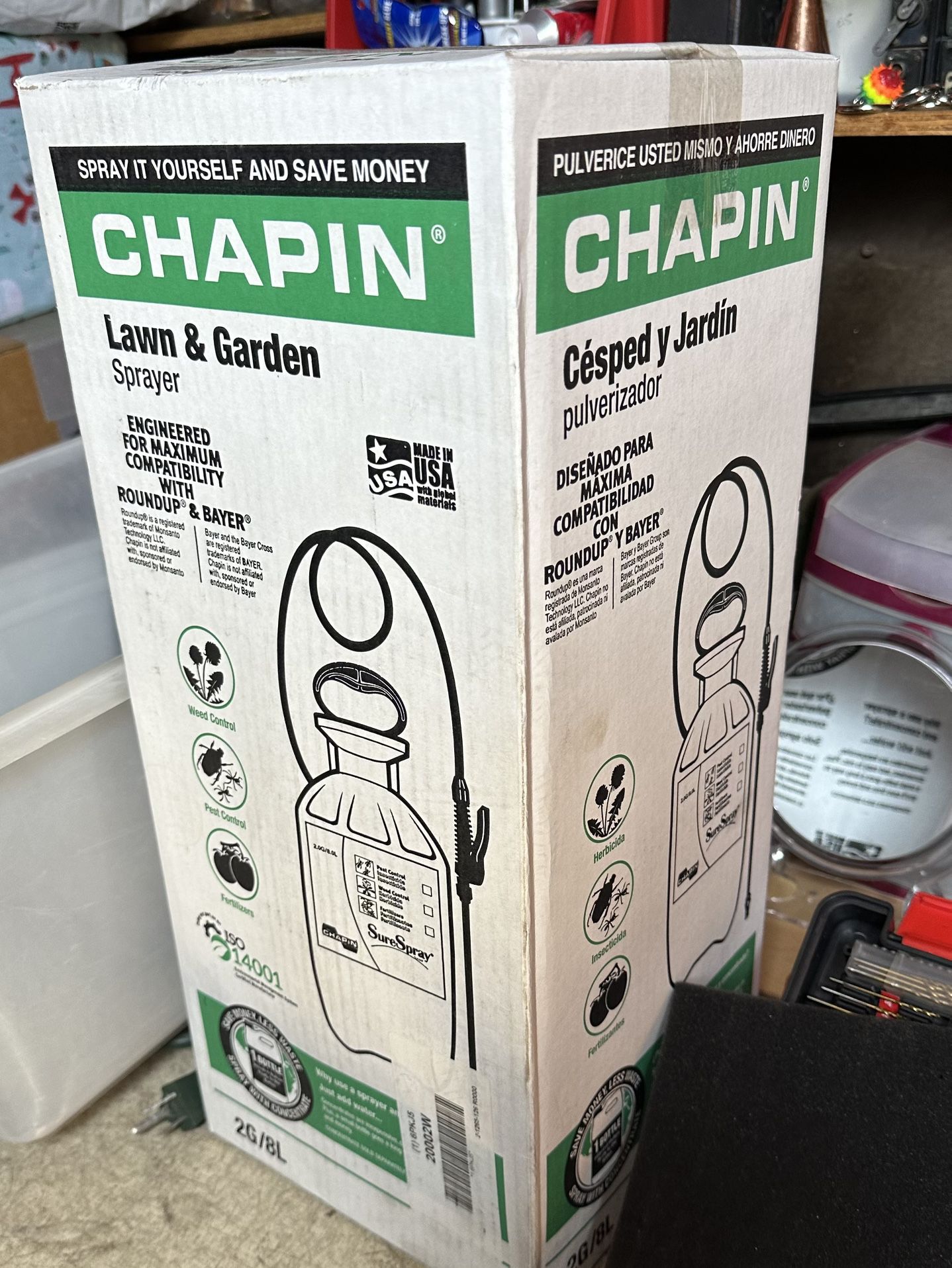 Chapin 20002  2 -Gallon Lawn Garden Pump Pressured Sprayer,
